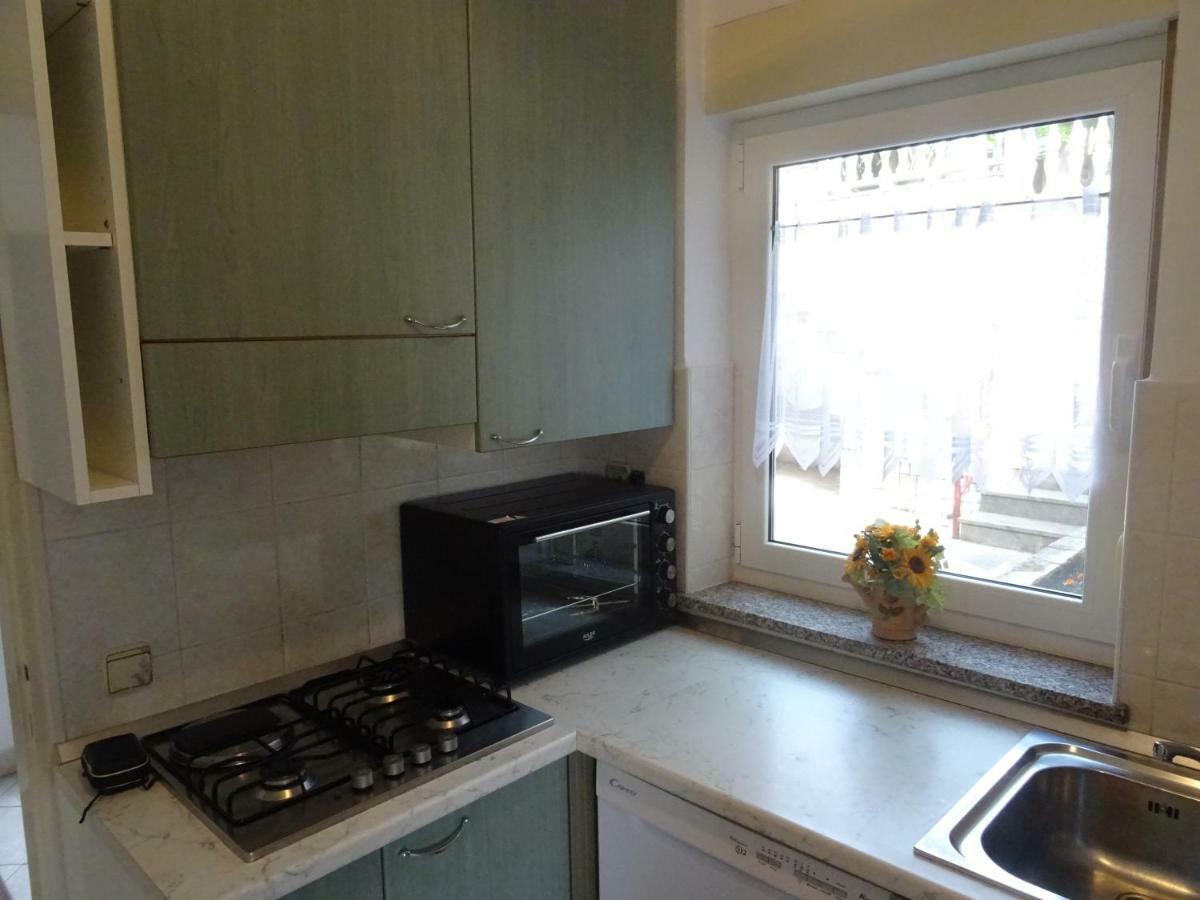 Apartman Iris S Terasom Рієка Екстер'єр фото