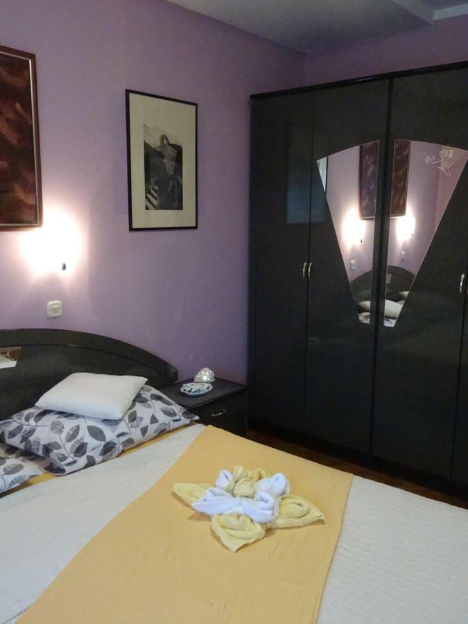 Apartman Iris S Terasom Рієка Екстер'єр фото