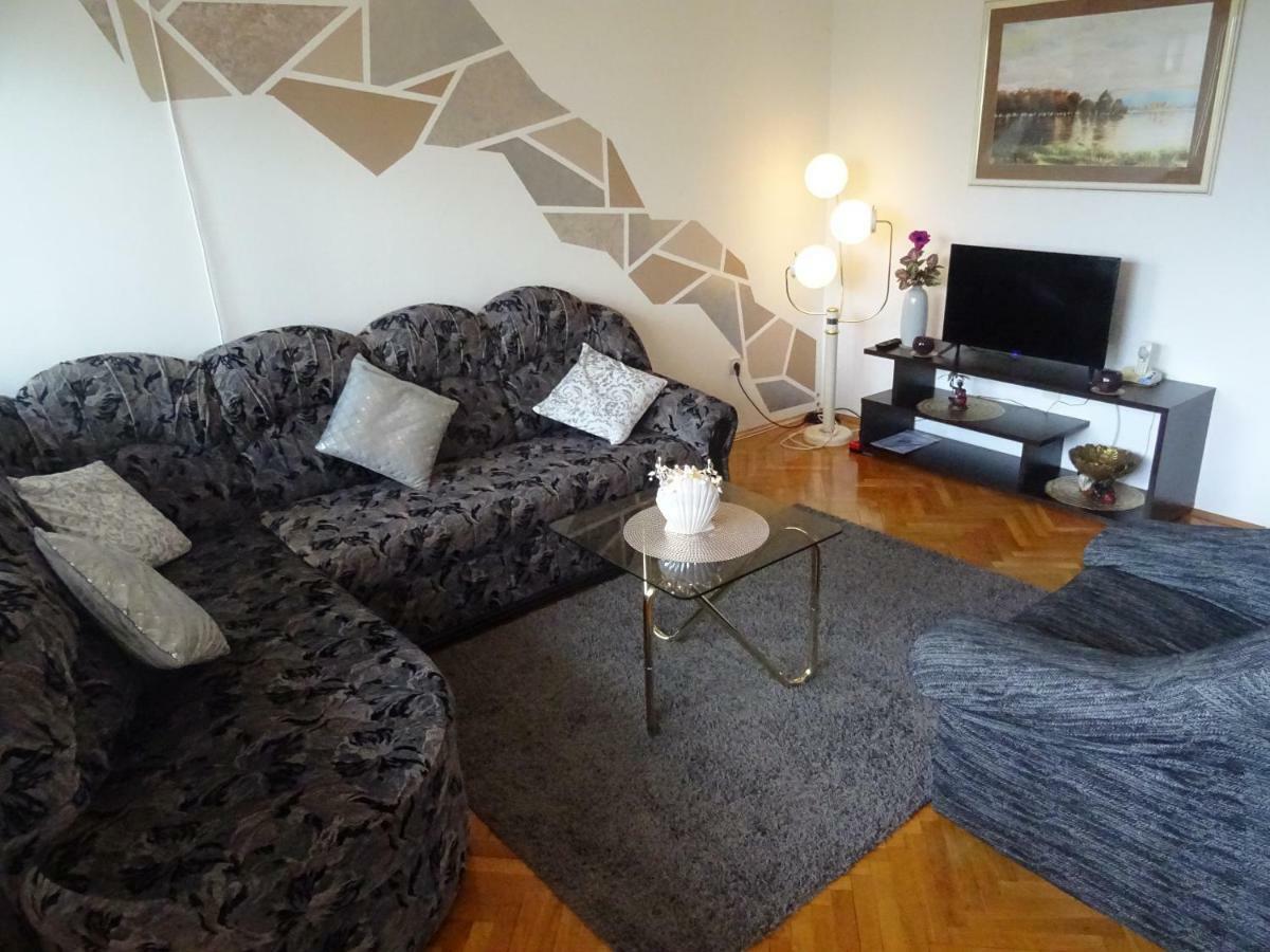 Apartman Iris S Terasom Рієка Екстер'єр фото