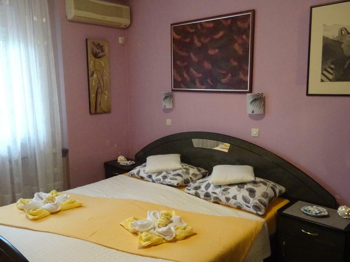 Apartman Iris S Terasom Рієка Екстер'єр фото