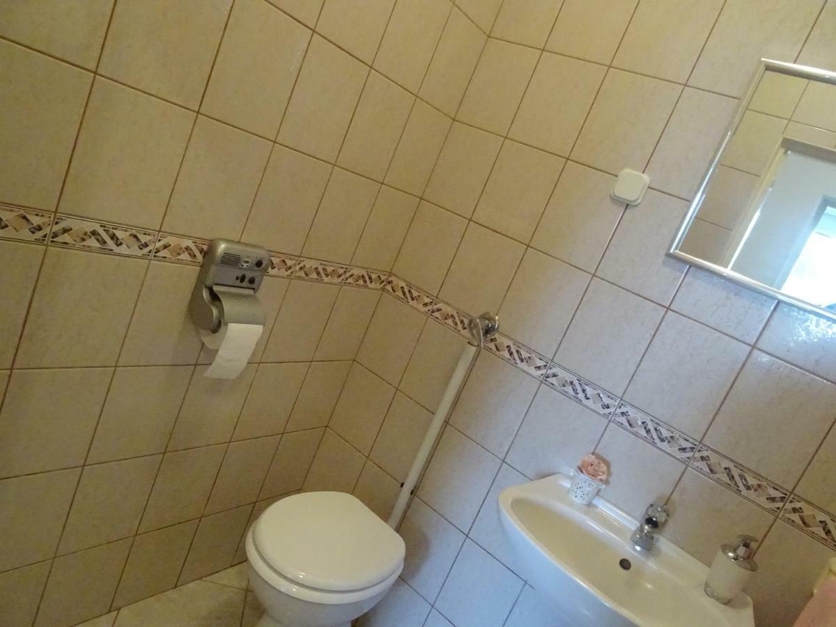 Apartman Iris S Terasom Рієка Екстер'єр фото