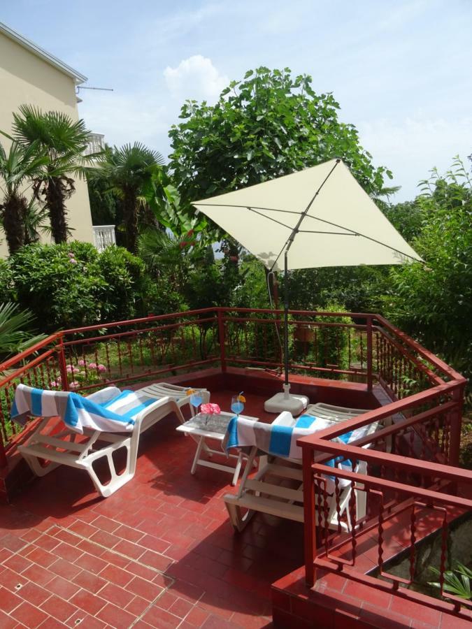 Apartman Iris S Terasom Рієка Екстер'єр фото